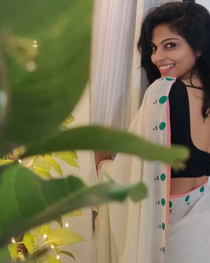 South Indian TV Actress Mounika Reddy in White Saree